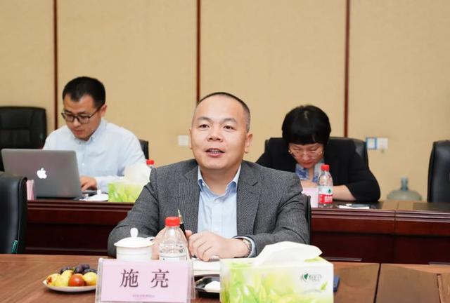 华中农业大学与扬翔公司合作推动养猪业升级